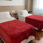 Pr Estrella Dorada Affittacamere *