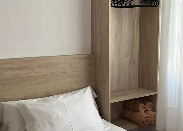 Гостевой дом Pr Una Estrella Dorada Педрусо